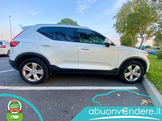 VOLVO XC40 B3 automatico Core