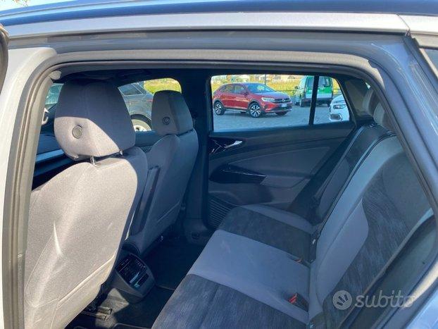 VOLKSWAGEN ID.4 Pro Performance