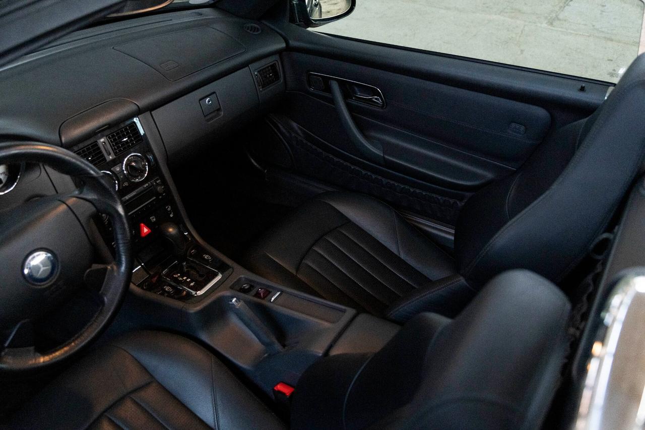 Mercedes-benz SLK 32 Kompressor cat AMG