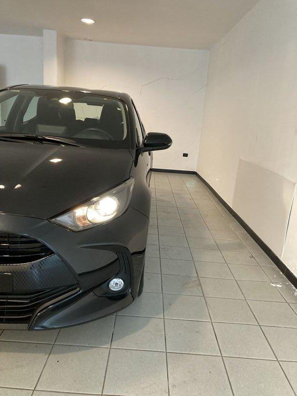 Toyota Yaris Hybrid Active MY22