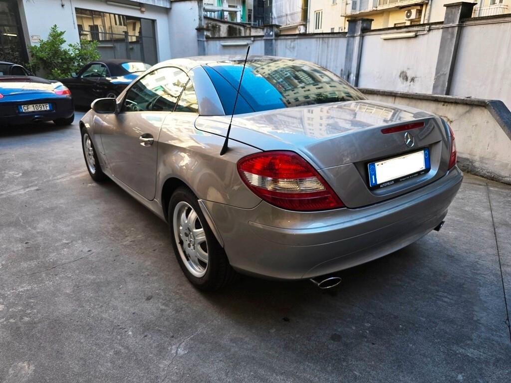 Mercedes-benz SLK 200 Kompressor MANUALE/BOOK SERVICE/CRS