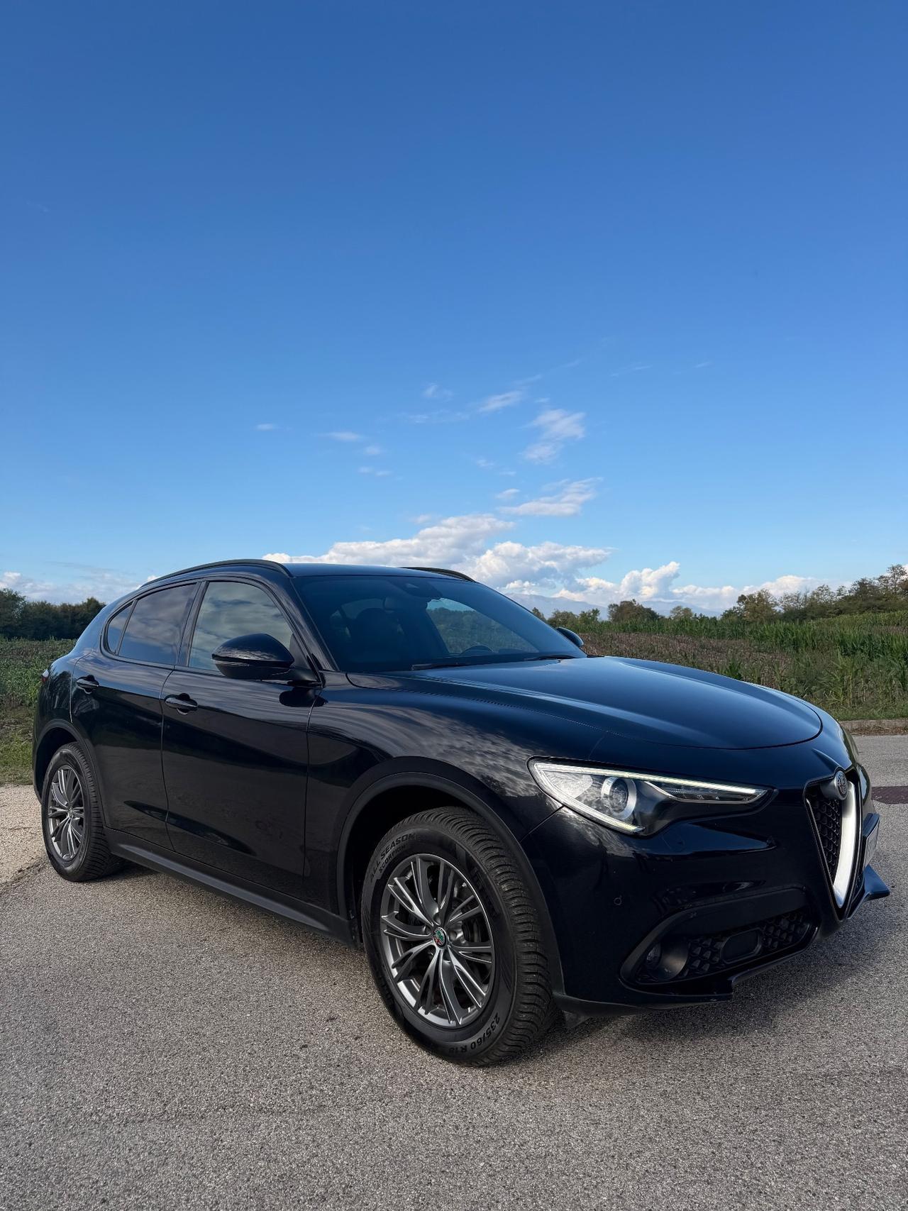 Alfa Romeo Stelvio .