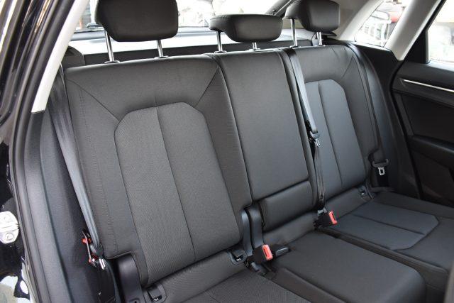 AUDI Q3 35 TDI S tronic Business Advanced