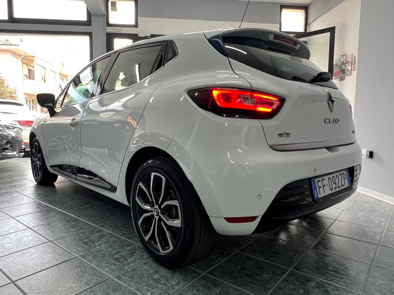 Renault Clio 1.5 dci 75 CV INTENS 2016