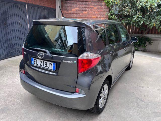 TOYOTA Verso-S 1.4D tetto panoramico unico proprietario
