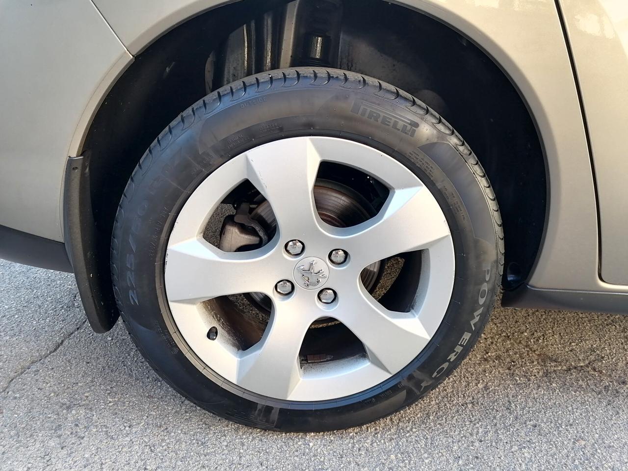 Peugeot 3008 1.6 e-HDi 112CV CAMBIO AUTOMATICO 2011