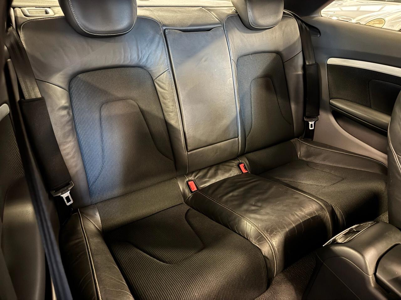 Audi A5 2.0 TFSI 180 CV Ambiente