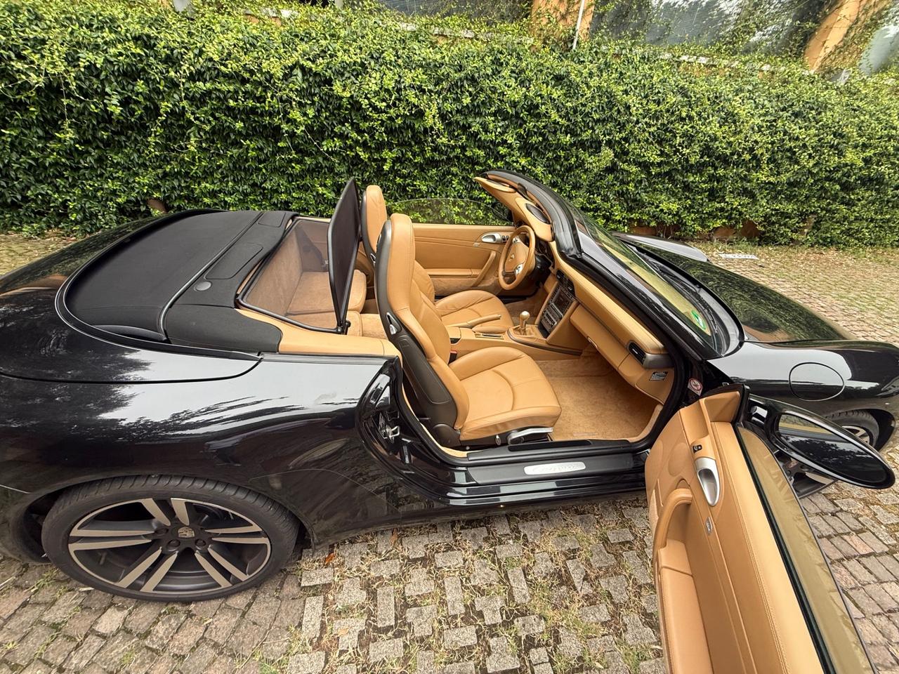 Porsche 911 Carrera Cabrio