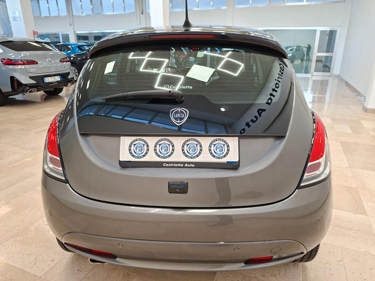 Lancia Ypsilon 1.0 FireFly 5 porte S&S Hybrid Gold km 15.679