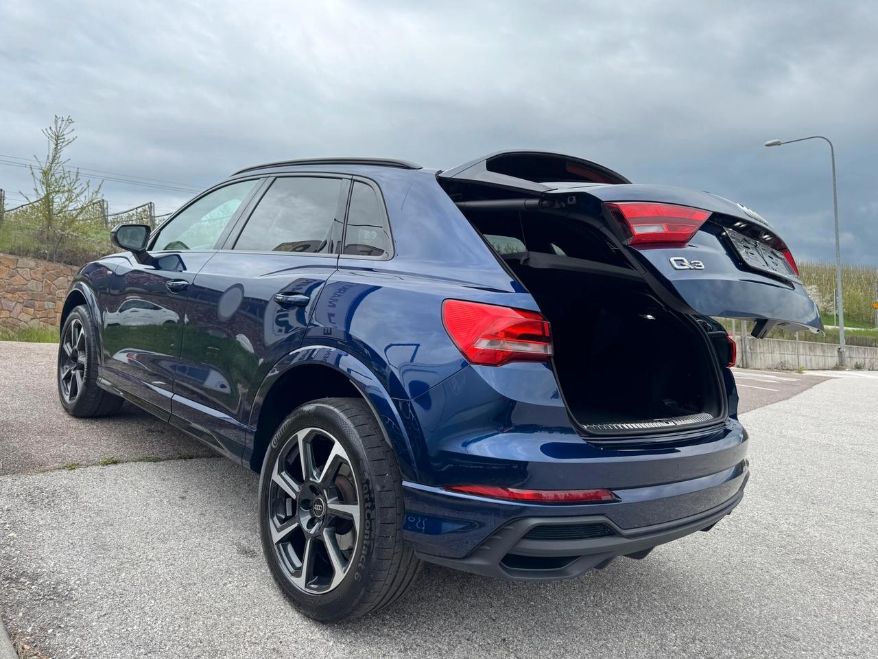Audi Q3 35 TDI quattro S tronic S line edition
