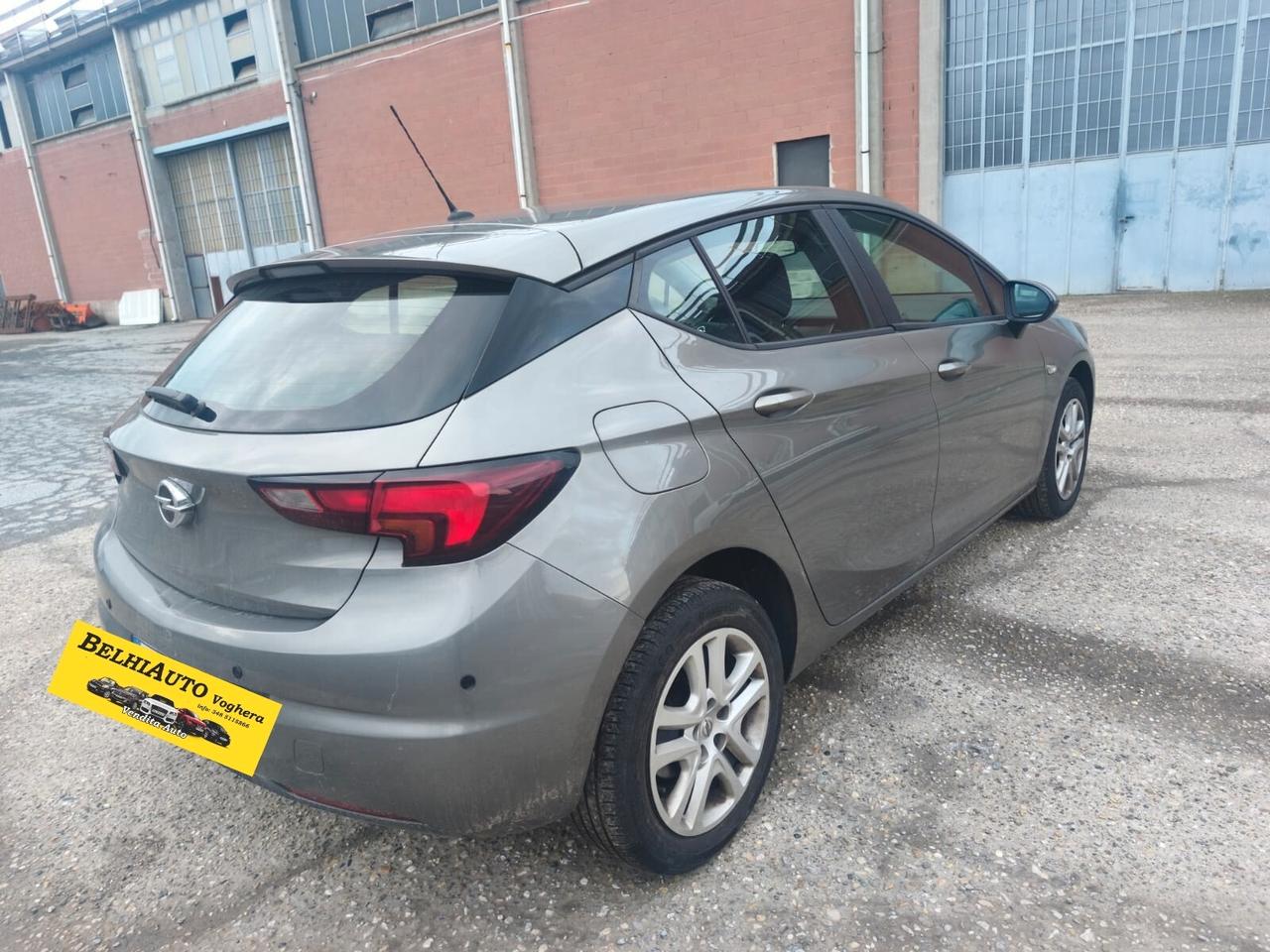 Opel Astra 2016---1.4 Benzina