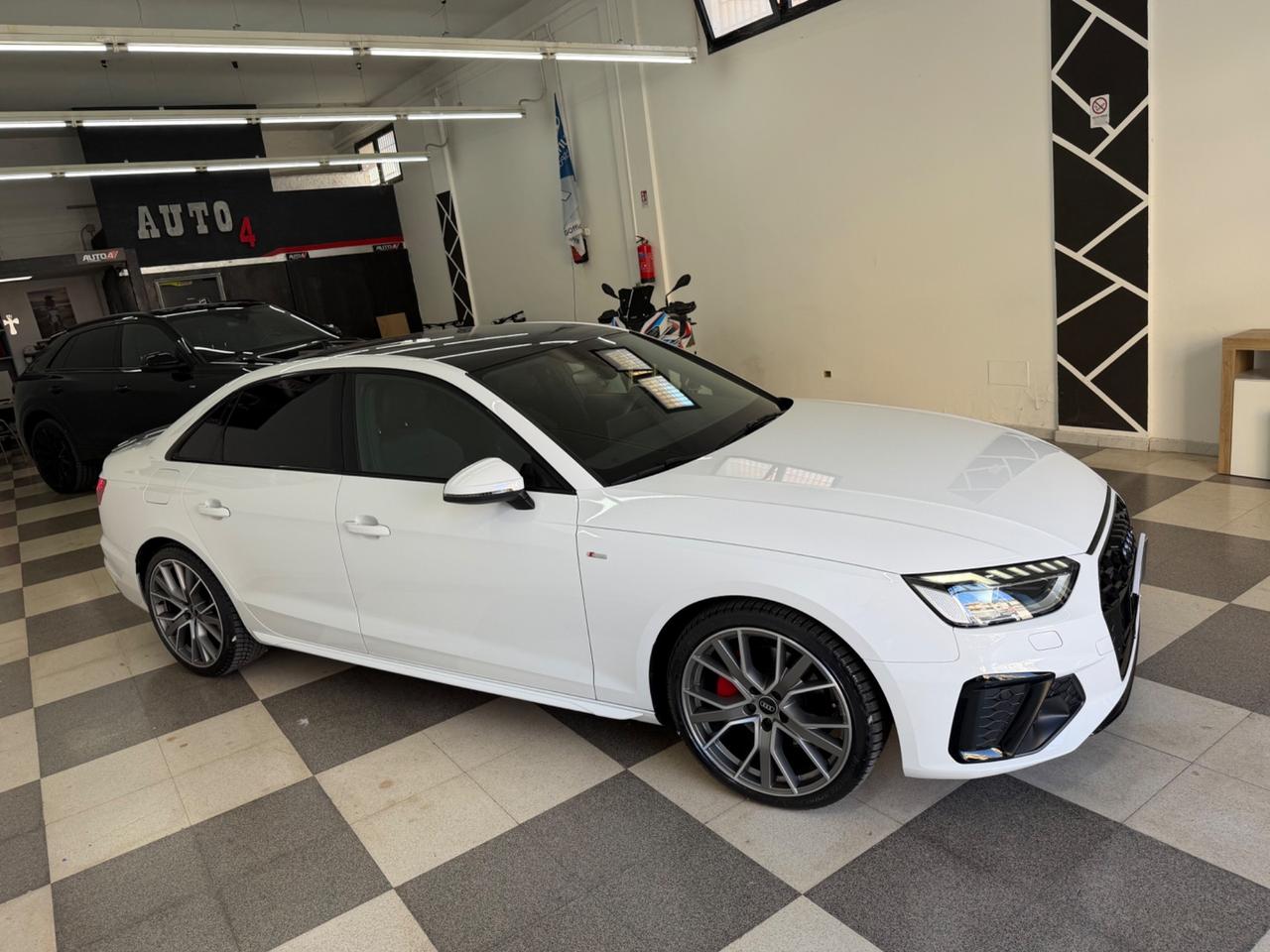 Audi A4 40 TDI quattro S tronic line edition PARI A NUOVO
