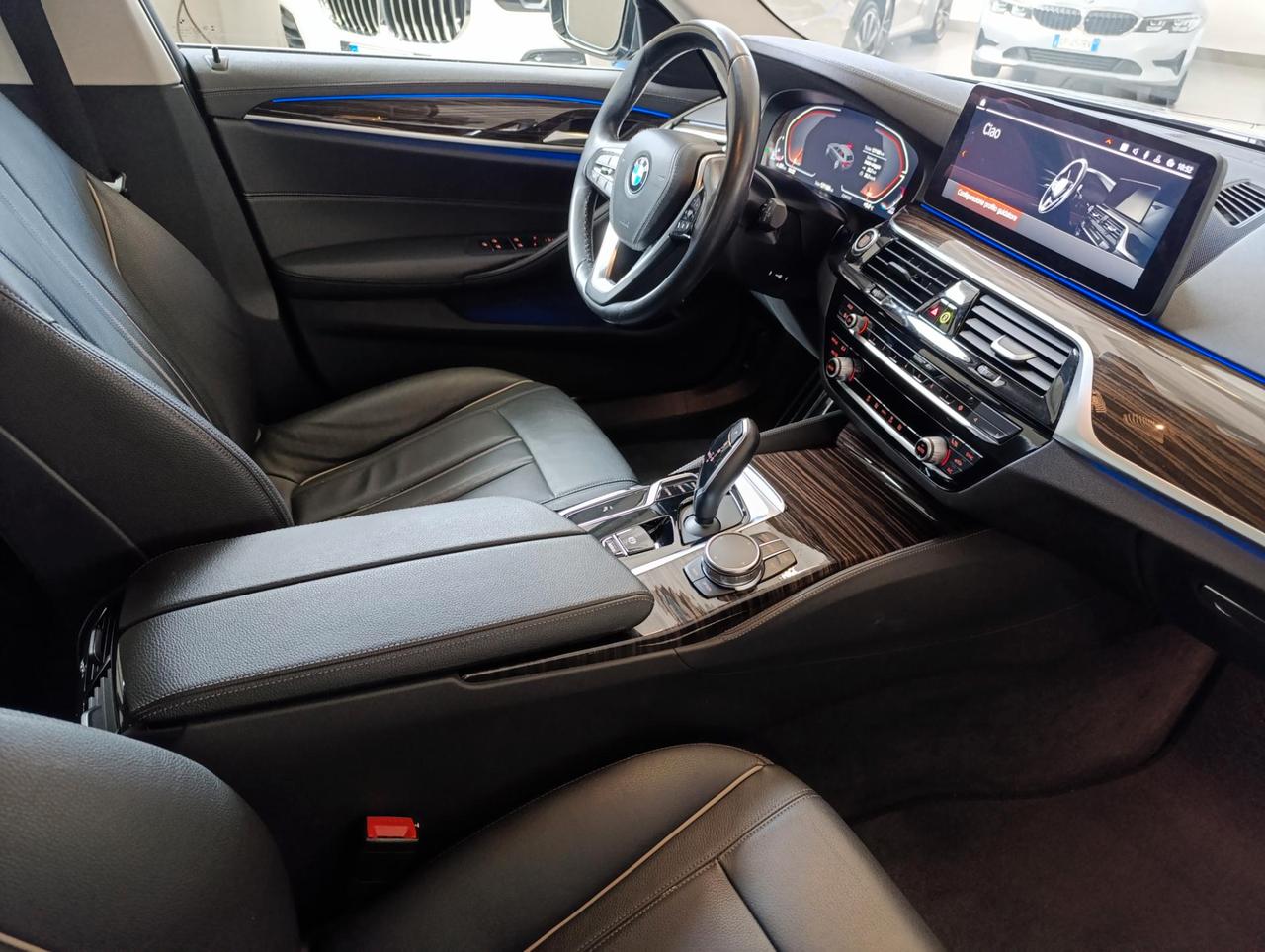 BMW 520 d Touring mhev 48V Luxury auto