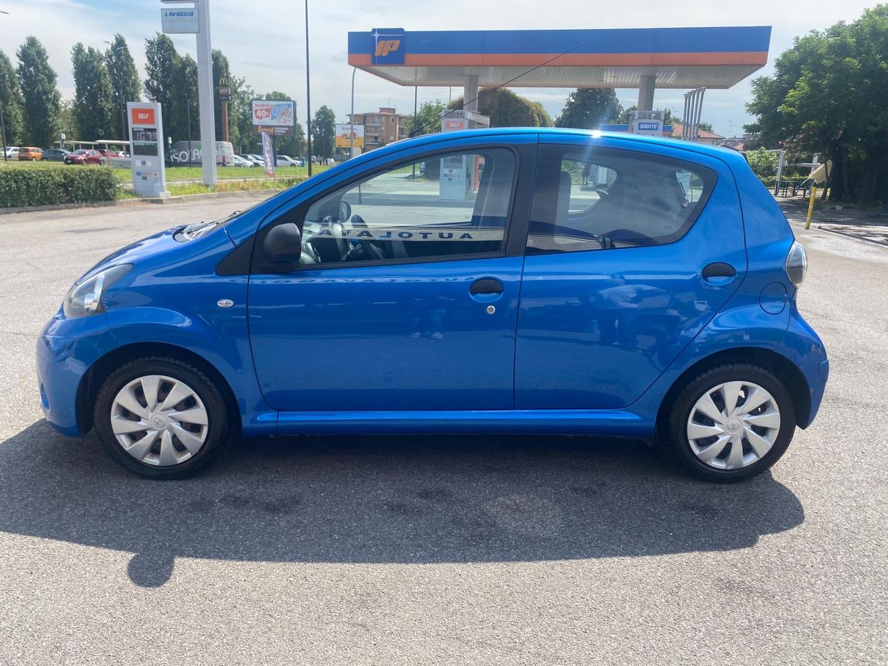 Toyota Aygo 1.0 12V VVT-i 5 porte Active Connect
