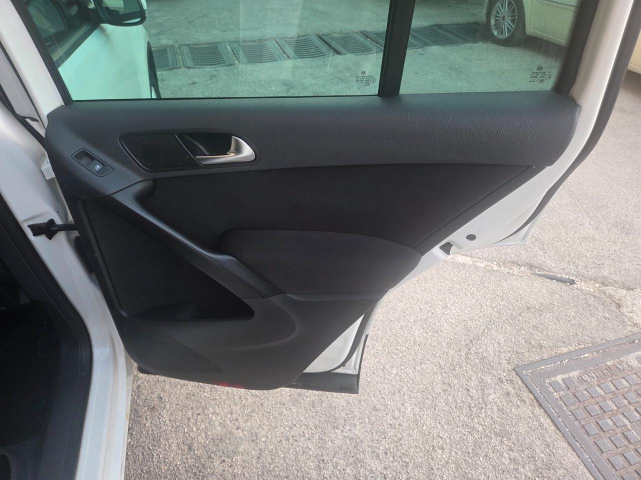 VW TIGUAN 2.0 TDI ANNO 2012 PARK ASSIST KMCERT