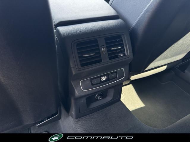 AUDI Q5 SPB 40 TDI quattro S tronic Identity Black MATRIX