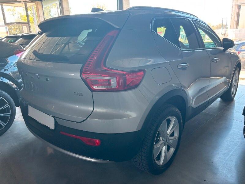 VOLVO XC40 (2017-->) XC40 B3 automatico Core
