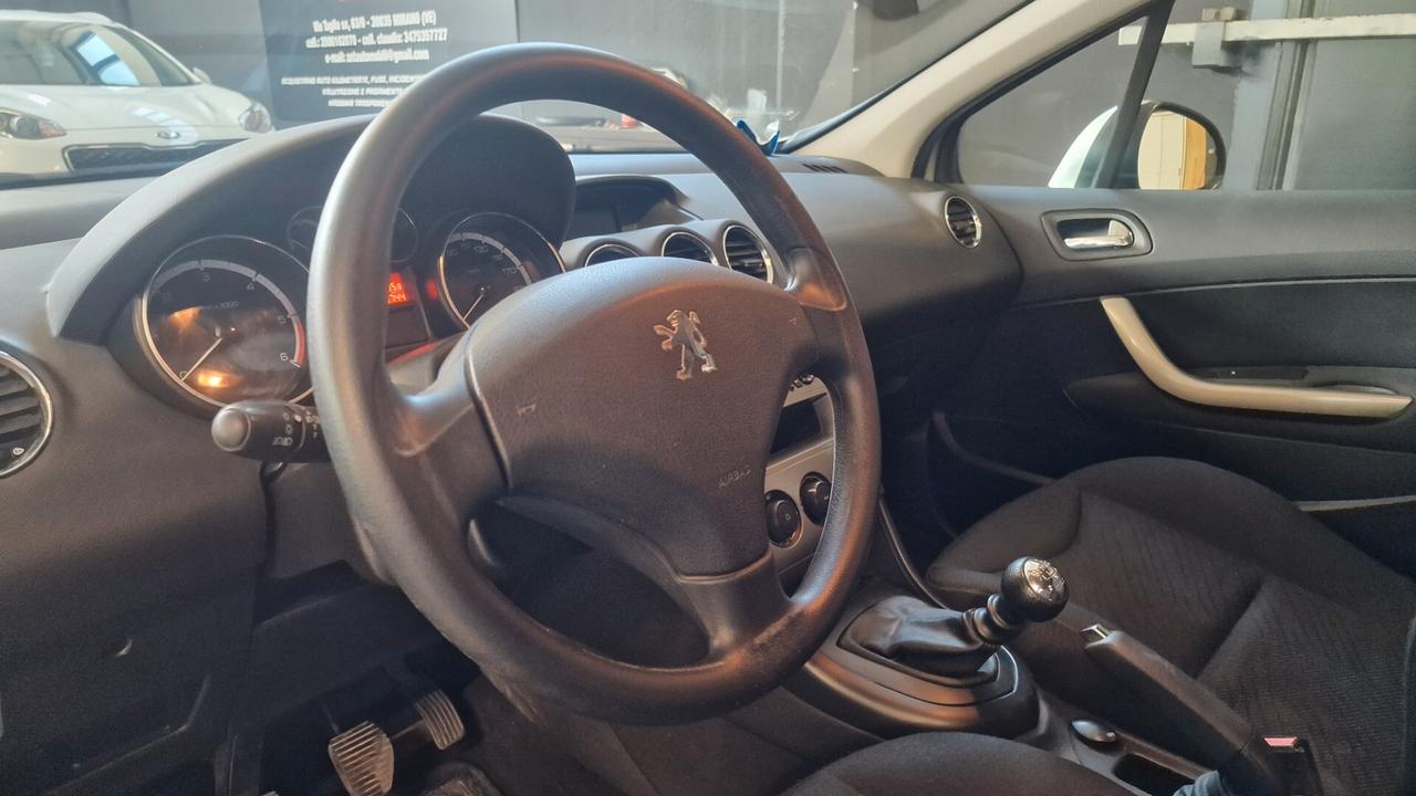 Peugeot 308 1.6 HDi 110CV SW Ciel Féline