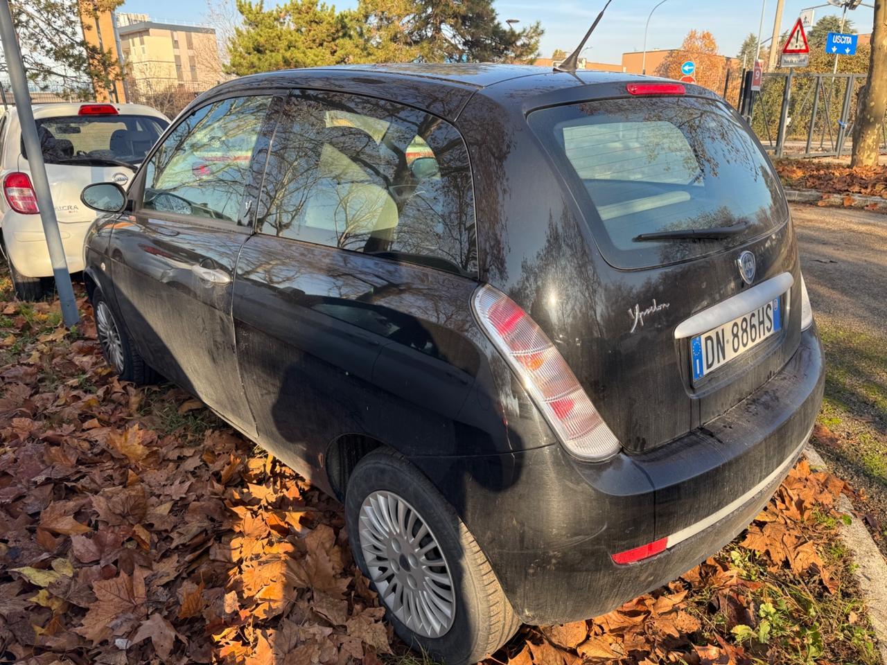 Lancia Ypsilon 1.2 Argento