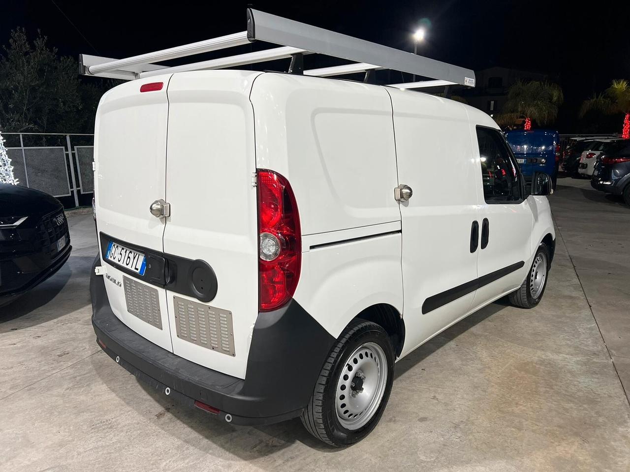 Fiat Doblo Doblò 1.4 Natural Power PC-TN Cargo Business - Officina con banco da lavoro nel cassone