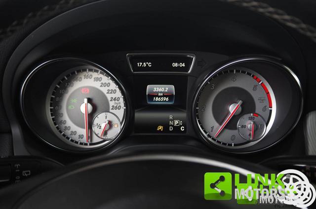 MERCEDES-BENZ GLA 200 d Sport autom