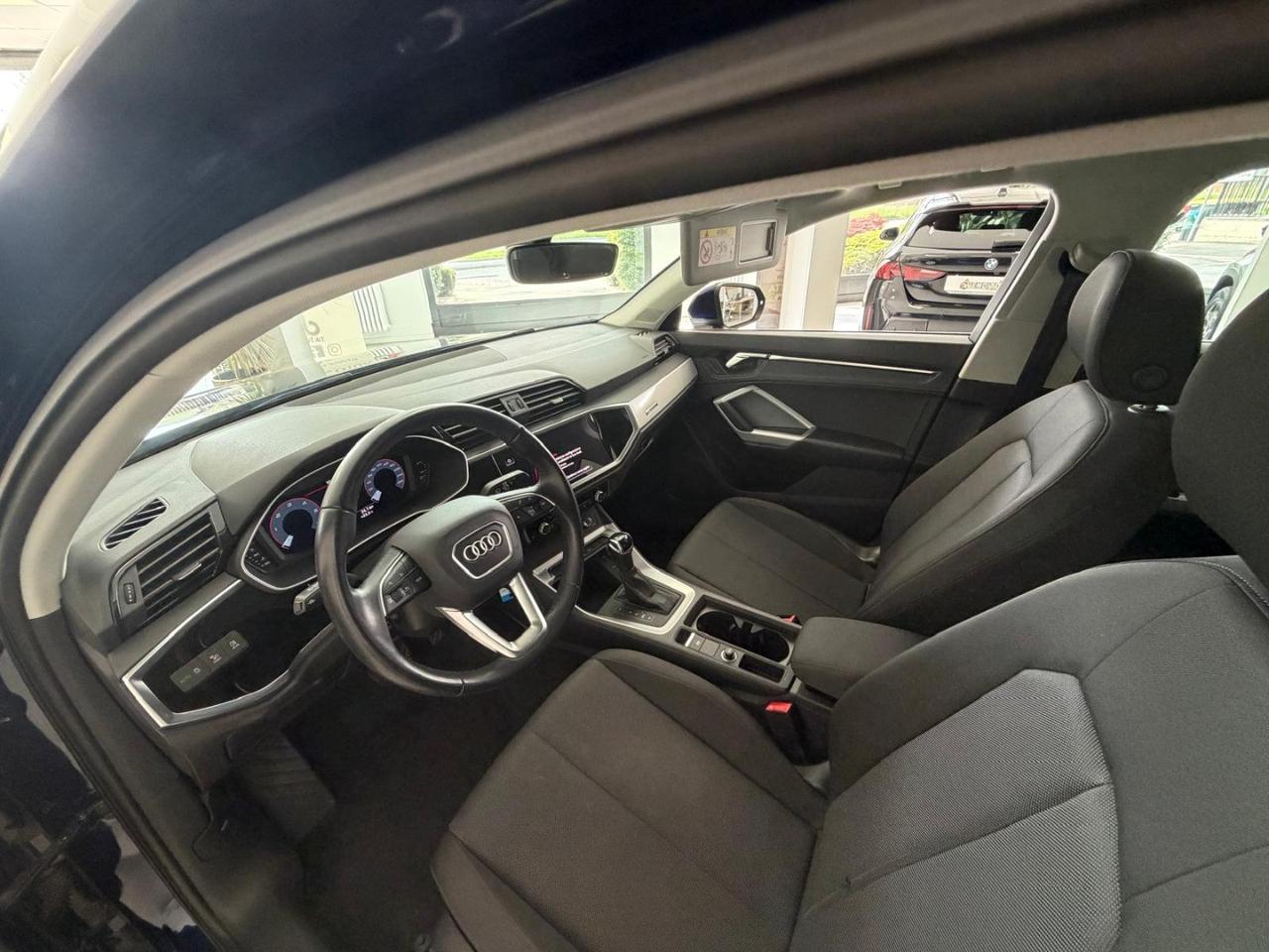 AUDI Q3 35 TDI S tronic S line edition