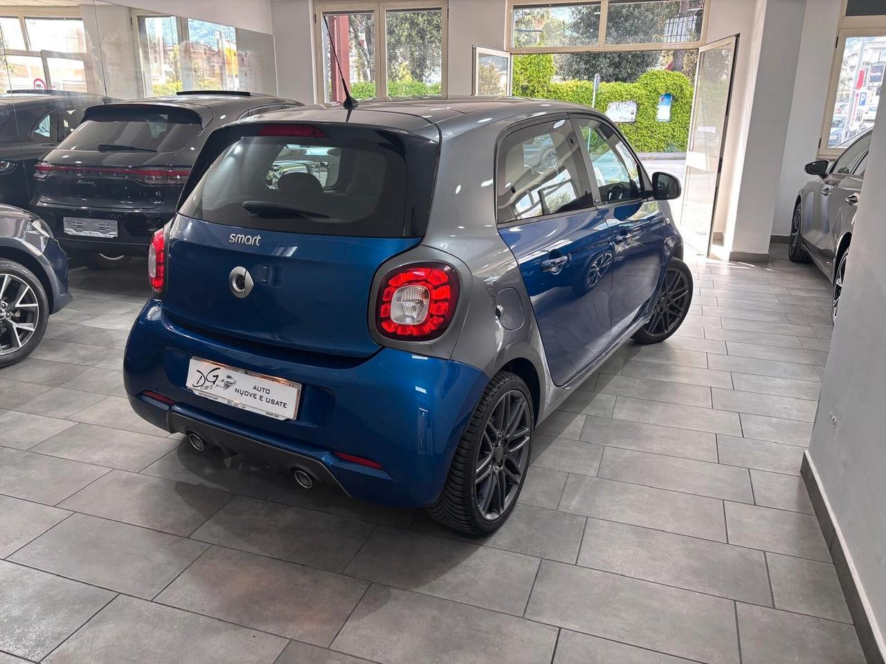 SMART FORFOUR 0.9 TWINAMIC TURBO BRABUS