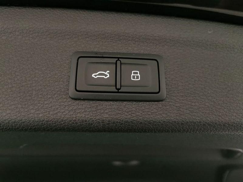 Audi Q3 45 1.4 tfsi e S Line Edition s-tronic