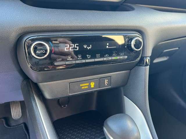 Toyota Yaris 1.5 Hybrid 5 porte Business