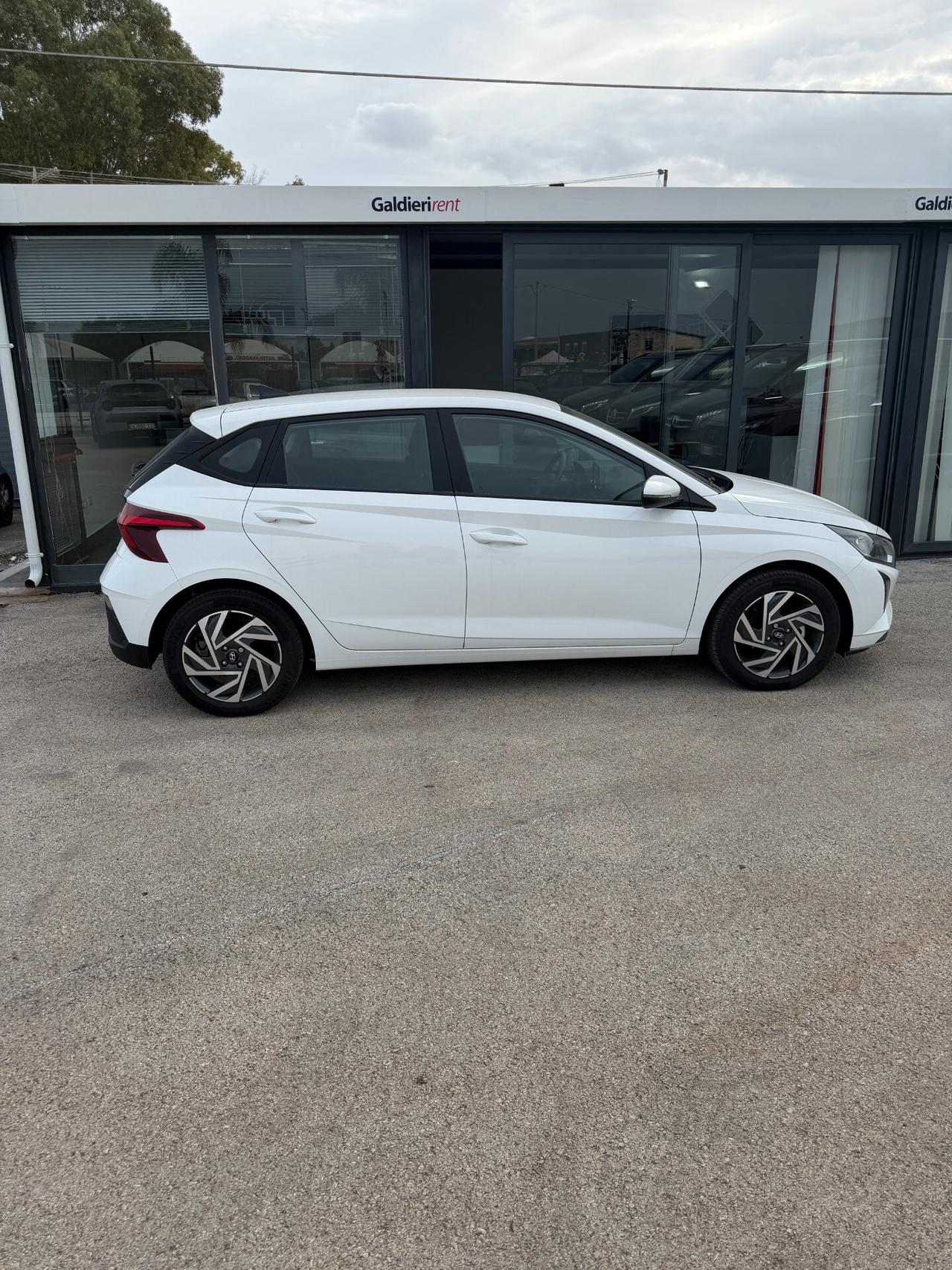 Hyundai i20 1.2 MPI MT Connectline