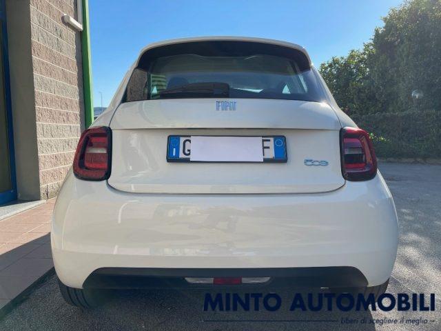 FIAT 500e E 42 kWh ACTION AUTOMATICA ADATTA NEOPATENTATI