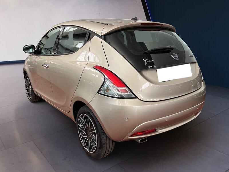 Lancia Ypsilon III 2015 1.0 hybrid Gold s&s 70cv