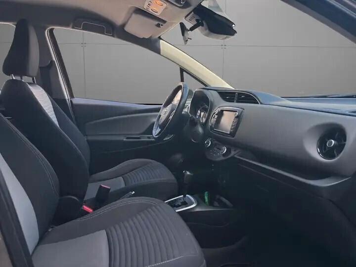 Toyota - Yaris 1.5 Hybrid Lounge