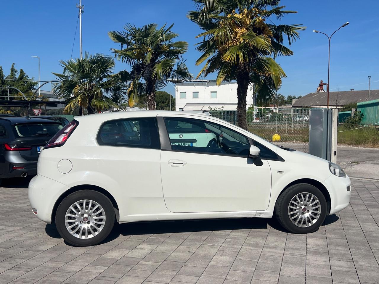 Fiat Punto 1.3 MJT 85 CV 3 porte Lounge