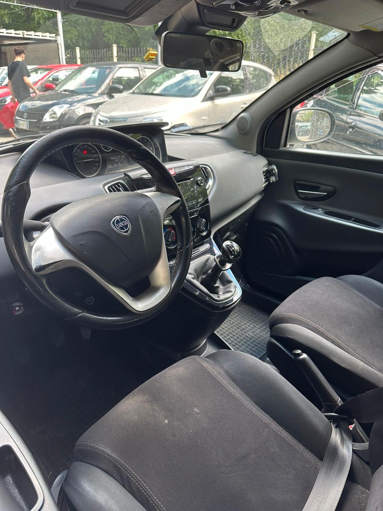 Lancia Ypsilon 1.2 69 CV 5 porte GPL Ecochic Gold