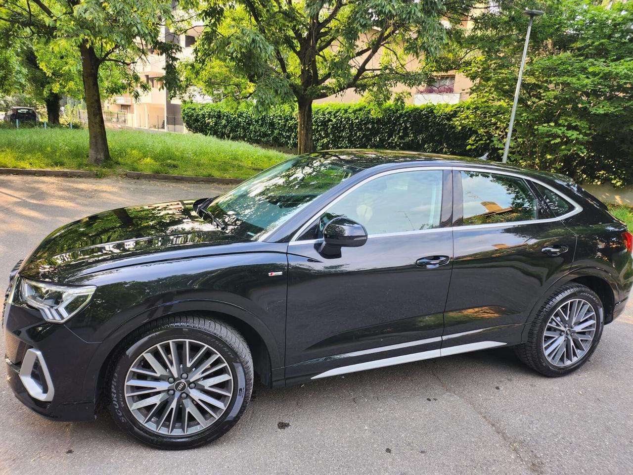 Audi Q3 35 TDI S tronic Business Advanced