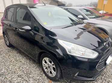 Ford B-Max 1.0 benzina titanium adatta a neopatentati