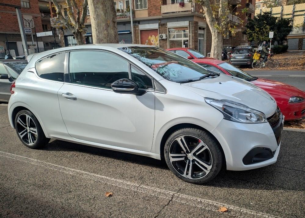 Peugeot 208 1.2 Turbo GT Line AUTOMATICA
