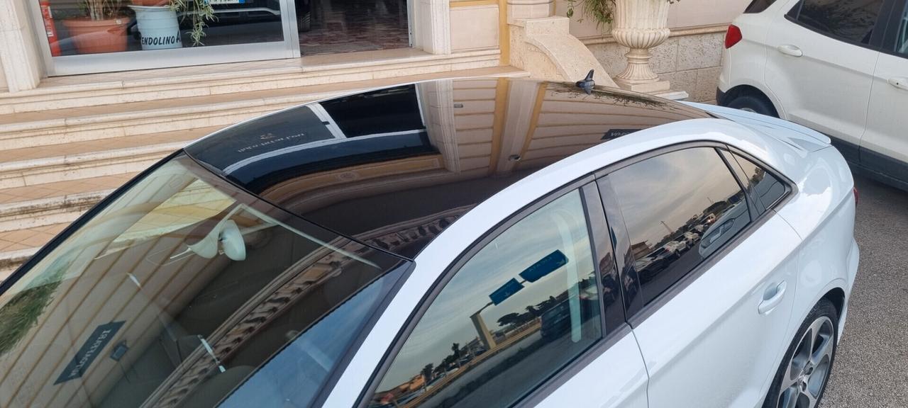 Audi A3 Sedan 1.6 TDI SLine full optionals ok neopatentati