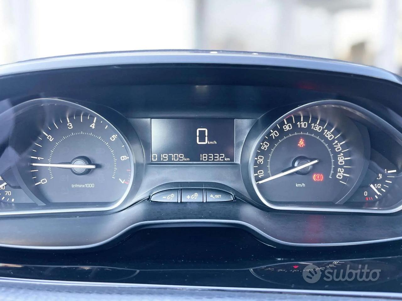 Peugeot 2008 1.2 Benzina 83CV E6 Neo - 2019