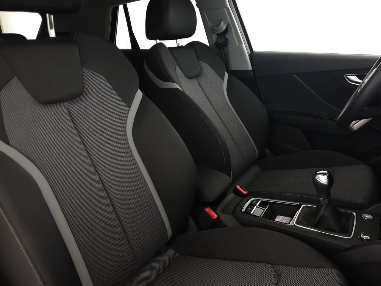 30TFSI 116CV Business Advanced