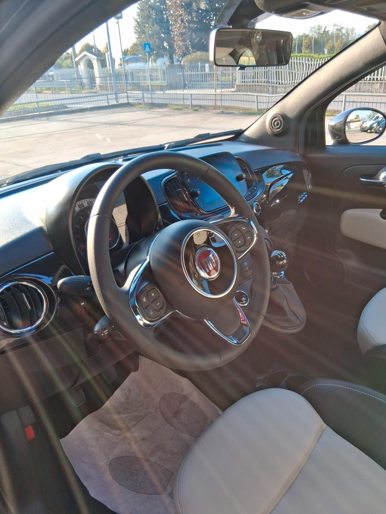 Fiat 500 1.0 Hybrid Dolcevita