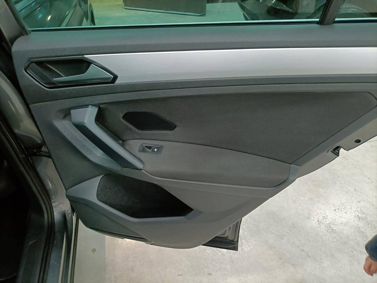 Volkswagen Tiguan 2.0 TDI SCR DSG Style BlueMotion Technology 03/2017