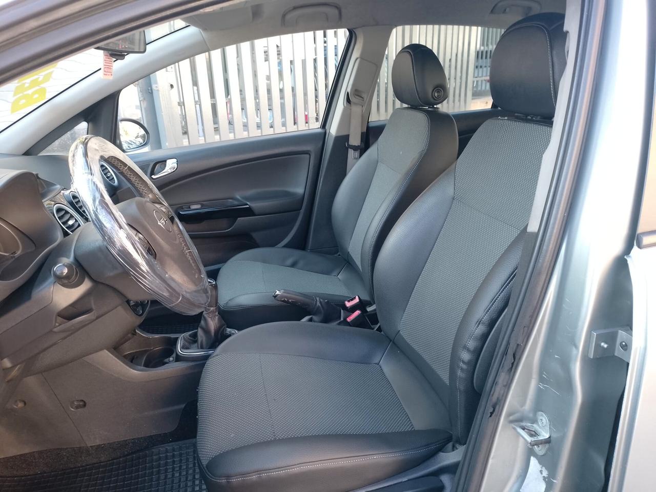 Opel Corsa 1,2 Benzina 5Porte Cosmo