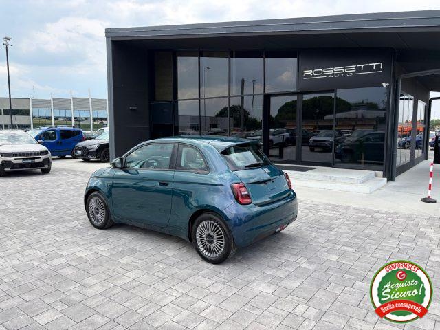 FIAT 500 Hybrid ICON + PACK COMFORT