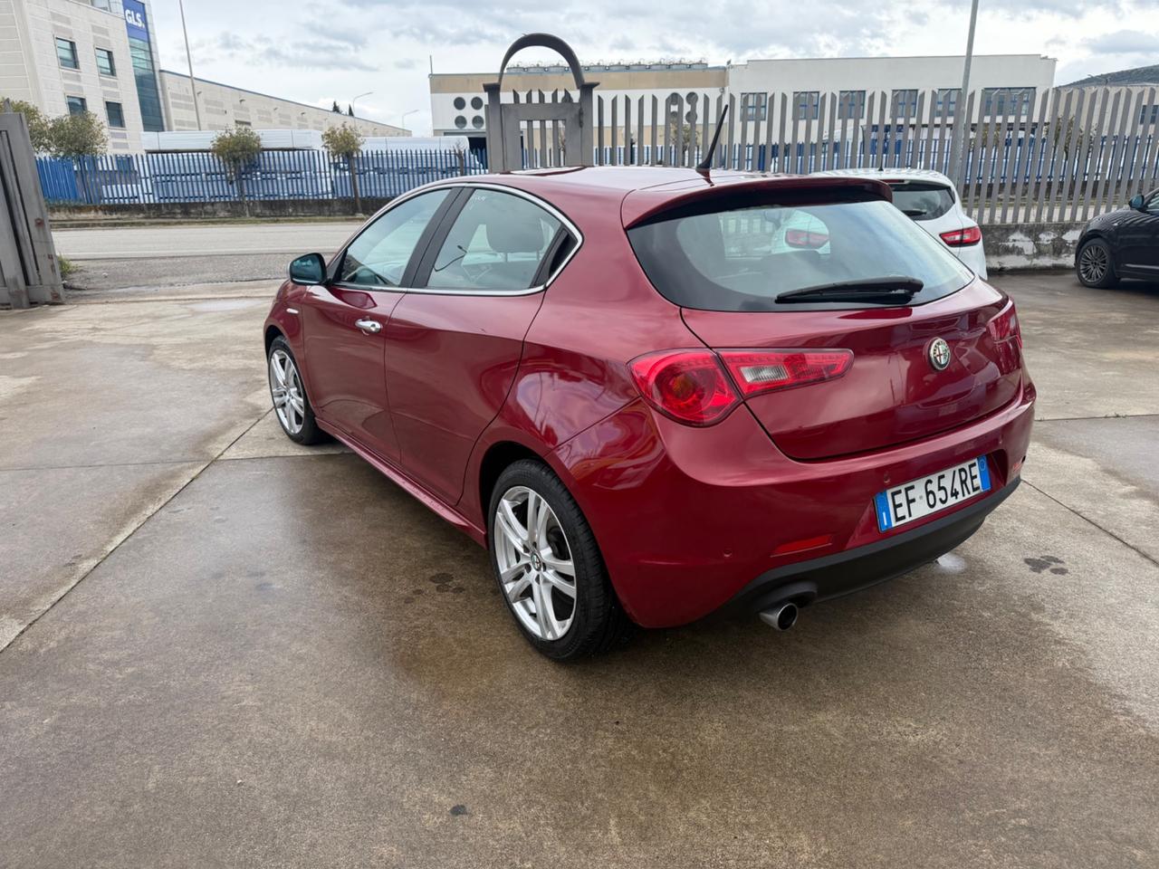Alfa Romeo Giulietta 1.6 JTDm-2 105 CV Distinctive