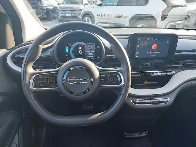 Fiat 500e Berlina 23,65 kWh