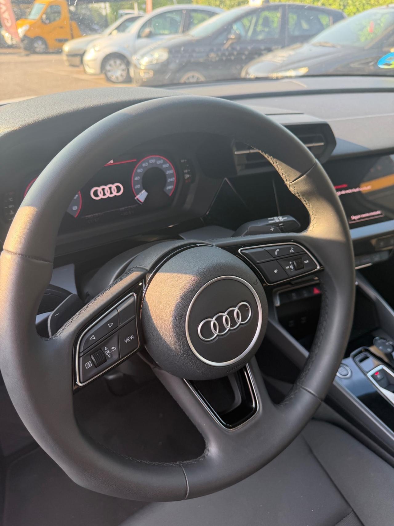 Audi A3 SPB TFSI 110 kW S tronic Business Advanced
