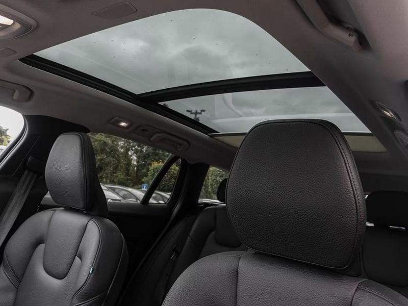 Volvo V60 Cross Country B4 (d) AWD automatico Ultimate