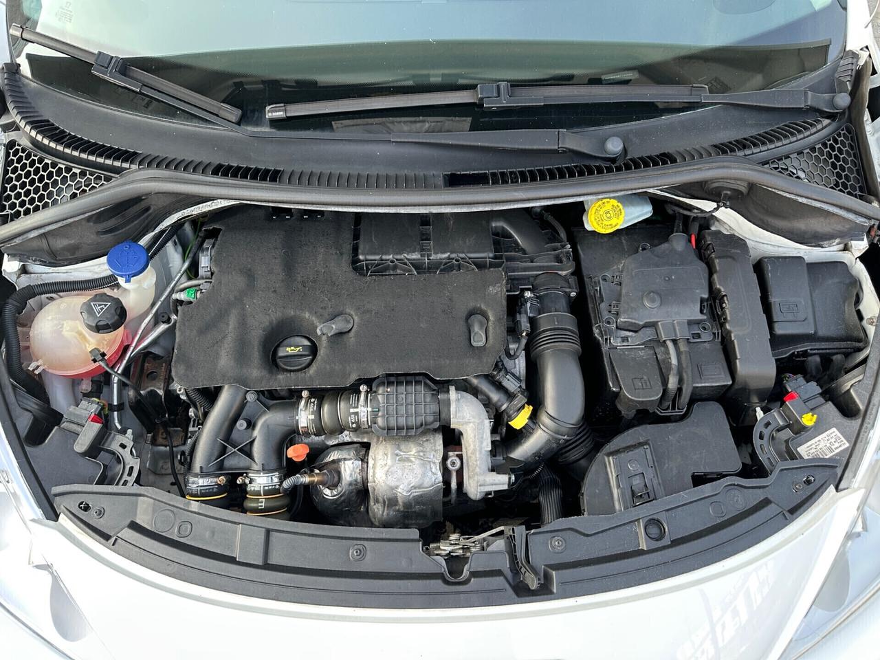 Peugeot 207 1.6 8V HDi 93CV 5p. Sweet Years